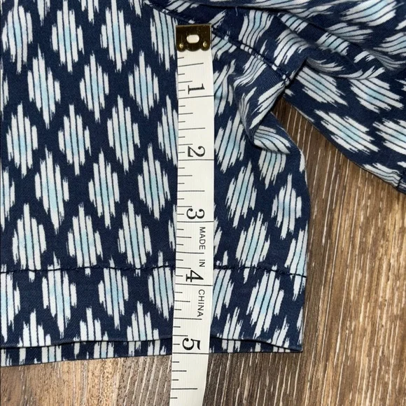 Gap woman’s shorts Stylish Blue and White size 10 - Picture 6 of 10